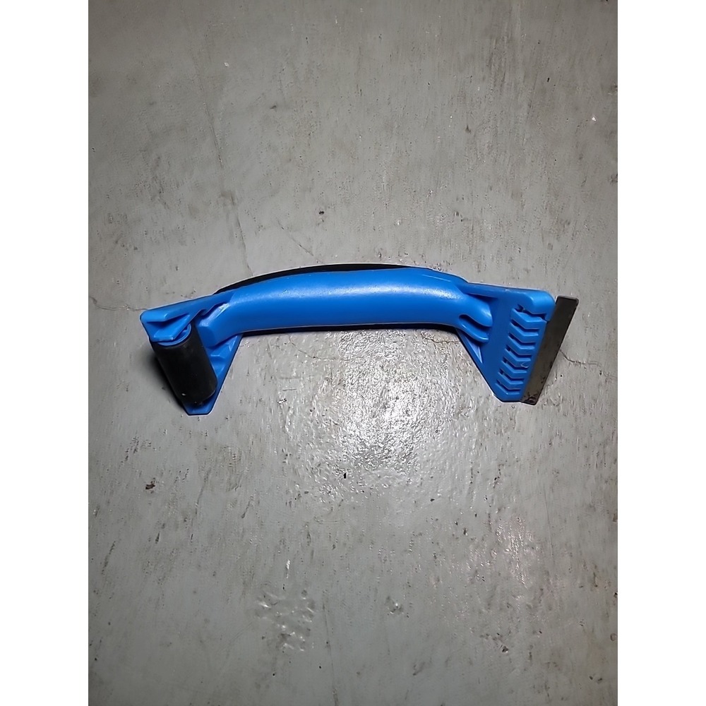 ROMAN Piranha Wallpaper Removal Scraper - Angled Steel Blade -‎ Soft Grip Tool - Picture 3 of 9